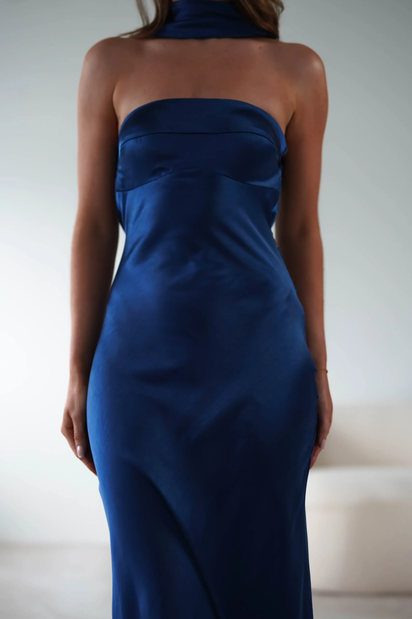 New Alice Soft Satin Maxi Dress | Navy Lange Kleider|Maxikleider