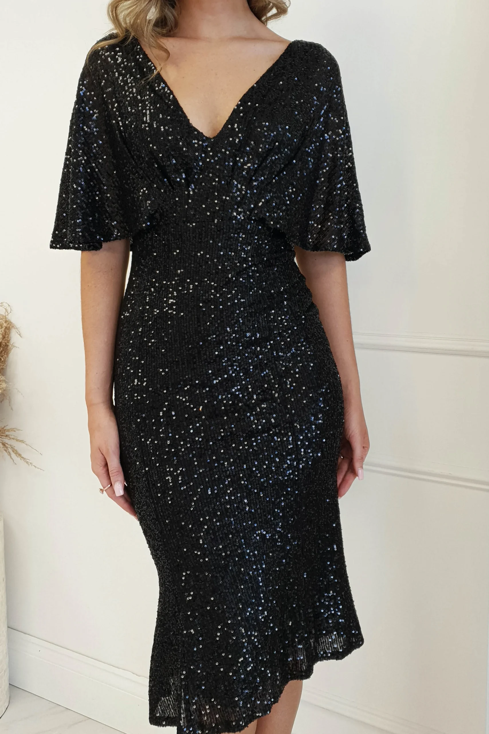 New Alvara Sequin Midi Dress | Black Sommerkleider|Sommerkleider