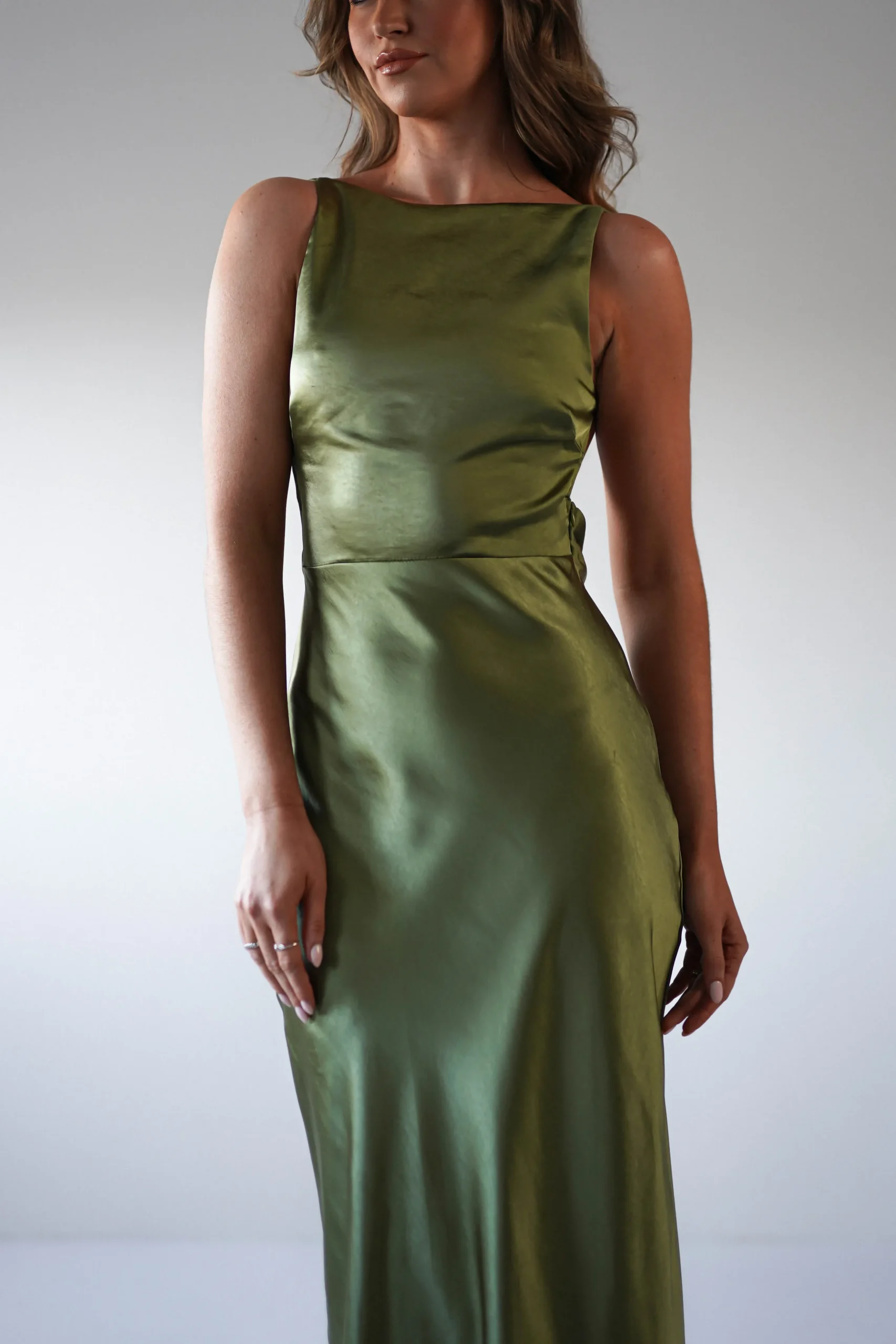 New Bayleigh Soft Satin Maxi Dress | Olive Mittellange Kleider|Midi-kleider