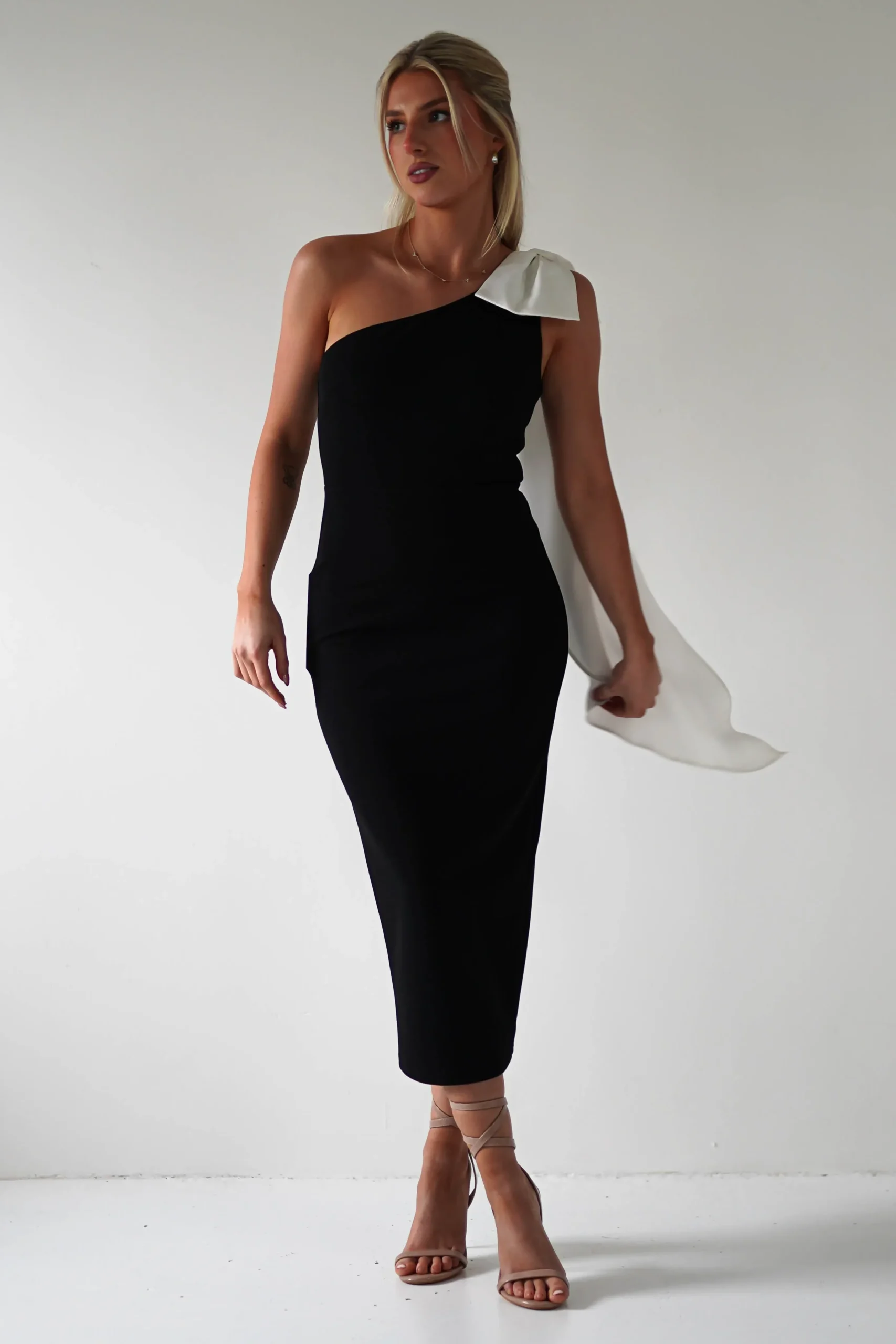 Discount Camella Bodycon Bow Detail Midi Dress | Black Mittellange Kleider|Midi-kleider