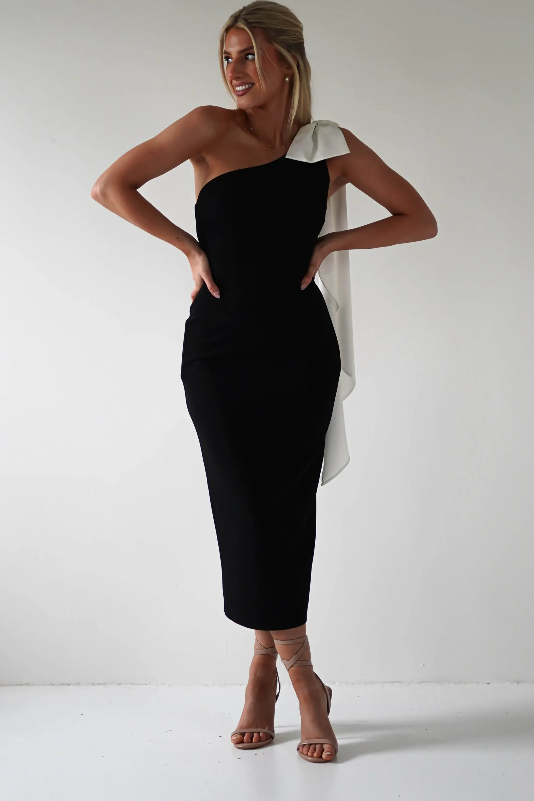 Discount Camella Bodycon Bow Detail Midi Dress | Black Mittellange Kleider|Midi-kleider