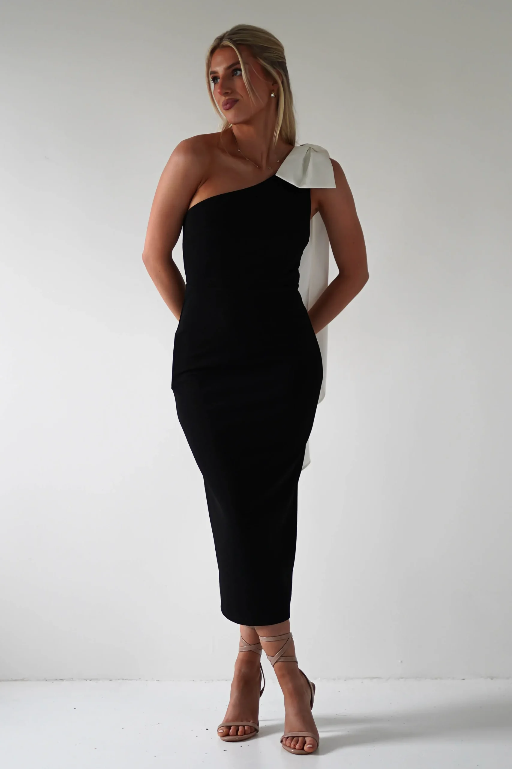 Discount Camella Bodycon Bow Detail Midi Dress | Black Mittellange Kleider|Midi-kleider
