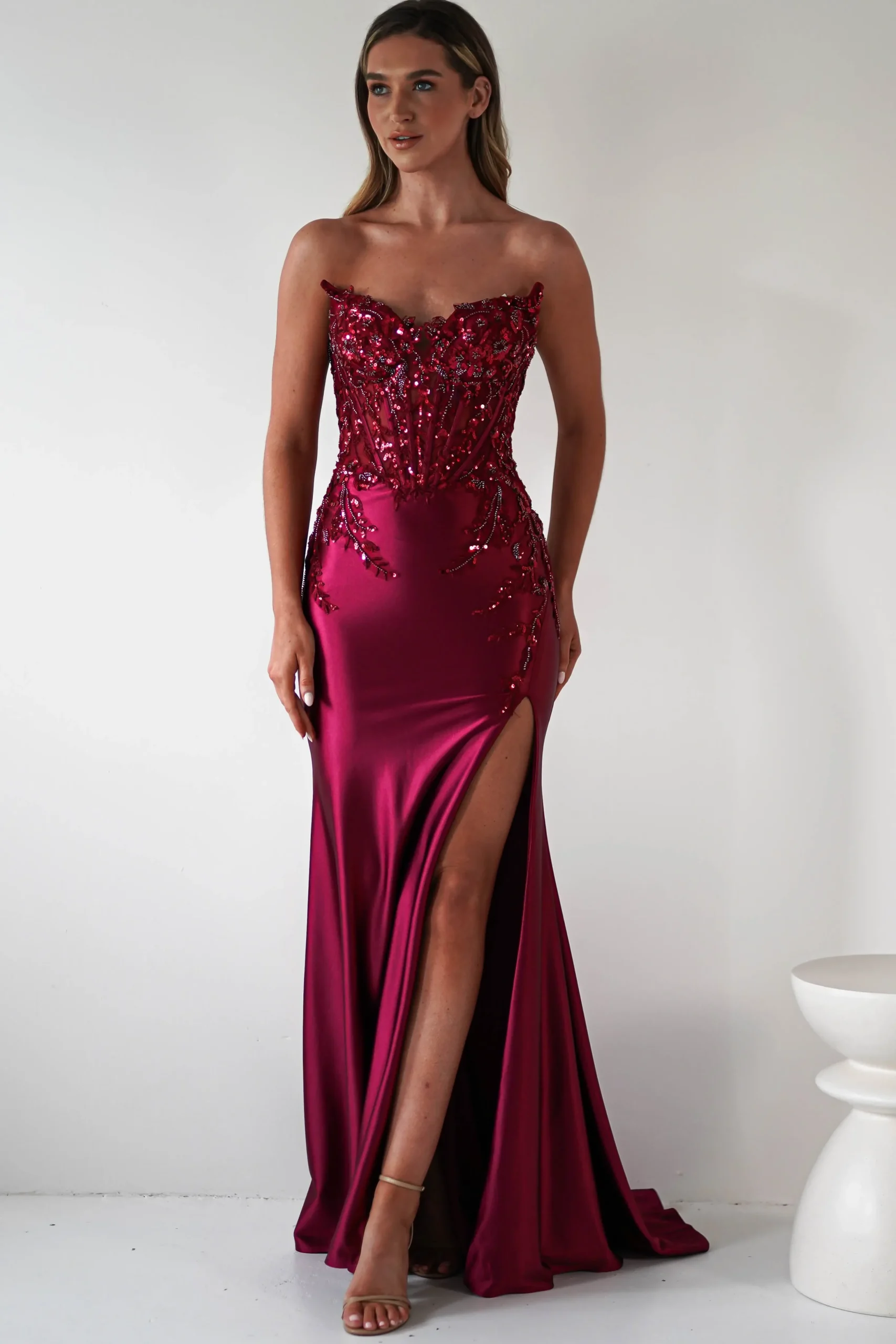Best Dallas Luxe Embellished Gown | Dark Wine Sommerkleider|Sommerkleider