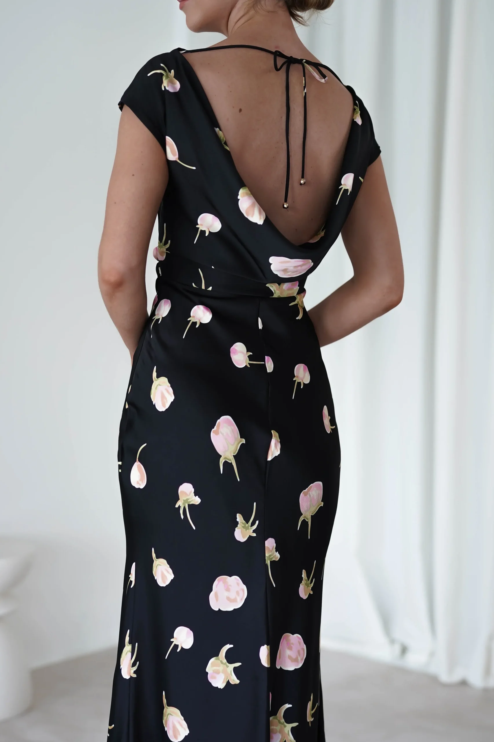 Online Hazel Soft Floral Maxi Dress | Black Lange Kleider|Maxikleider