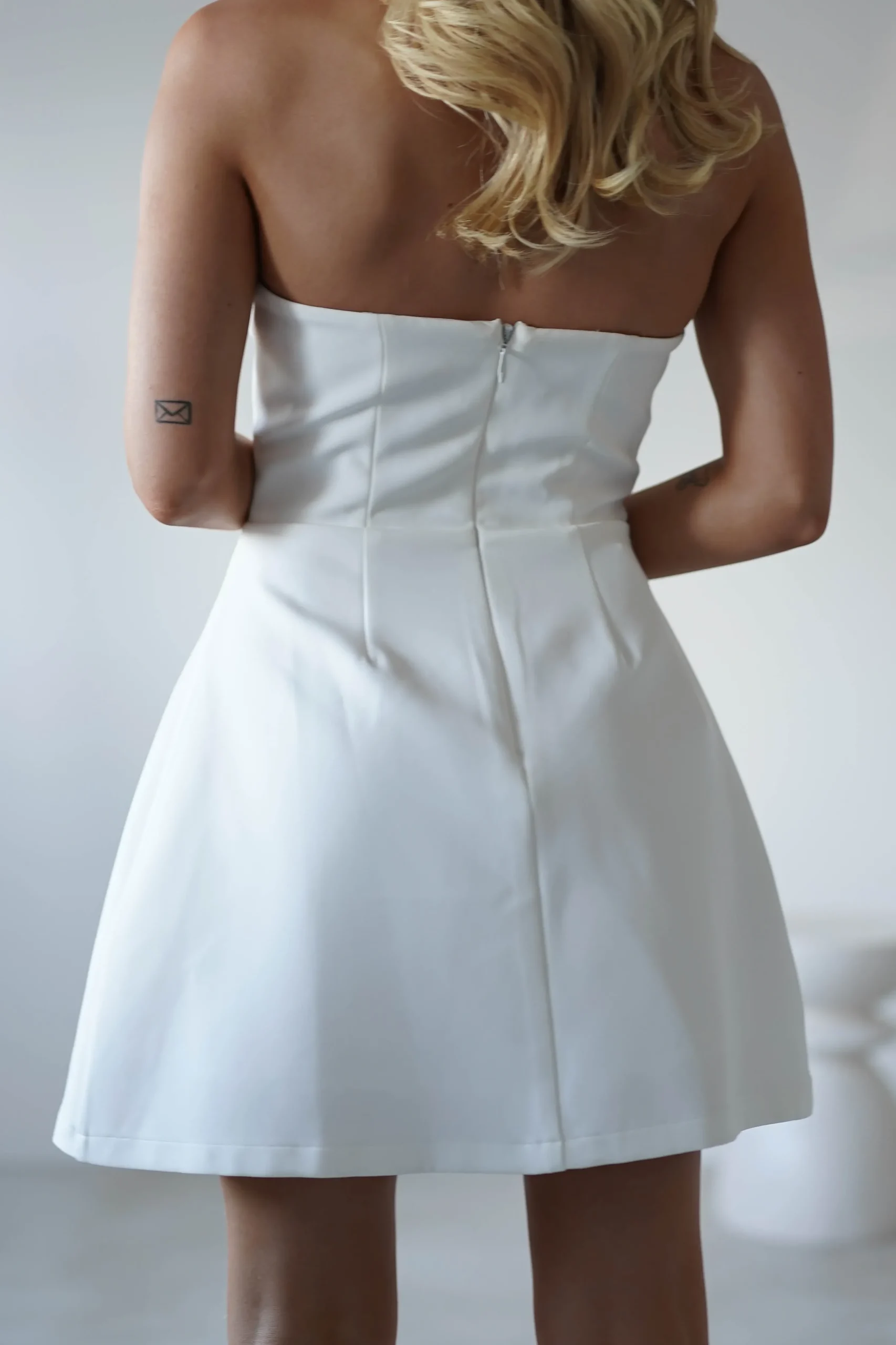 Sale Karla Structured Strapless Mini Dress | White Kleider In Minilänge|Minikleider